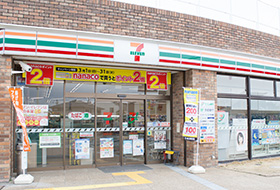 セブンイレブン精華町光台店